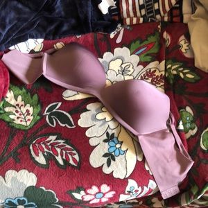 Victoria's Secret's padded bra 38 D